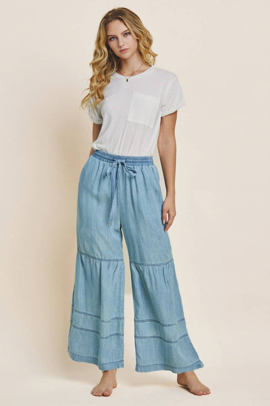 Plus Washed Denim Tiered Wide Leg Pants: Washed Chambray