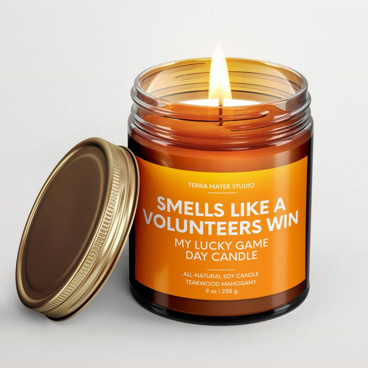Smells Like A Volunteers Win Candle: Peppermint + Eucalyptus / 9 oz
