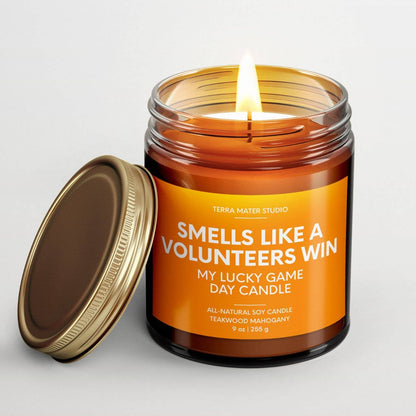 Smells Like A Volunteers Win Candle: Peppermint + Eucalyptus / 9 oz