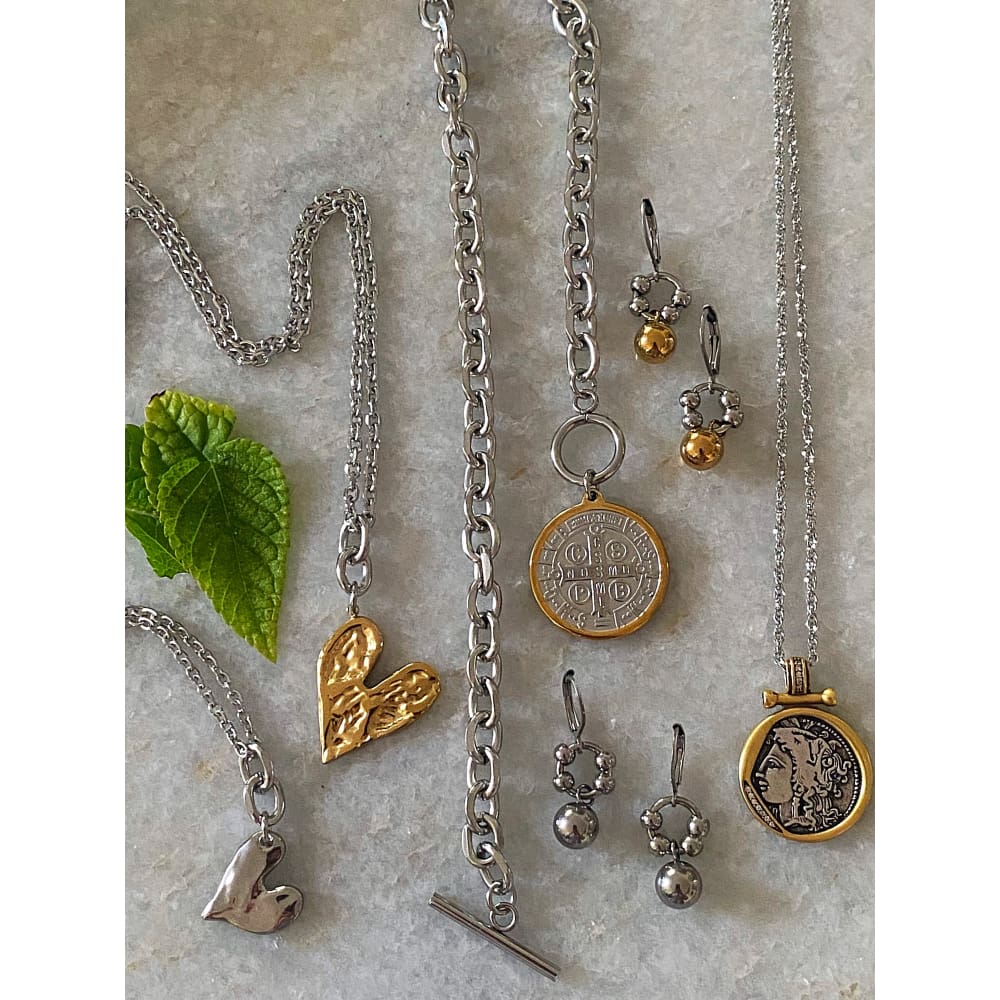 REBEL HEART NECKLACE