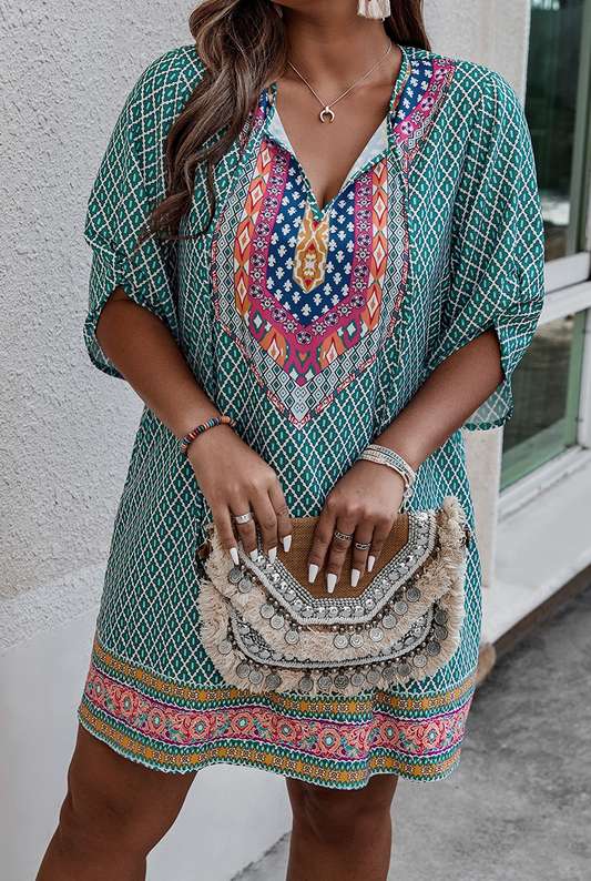 Plus Size V Neck Printed Loose Fit Midi Dress