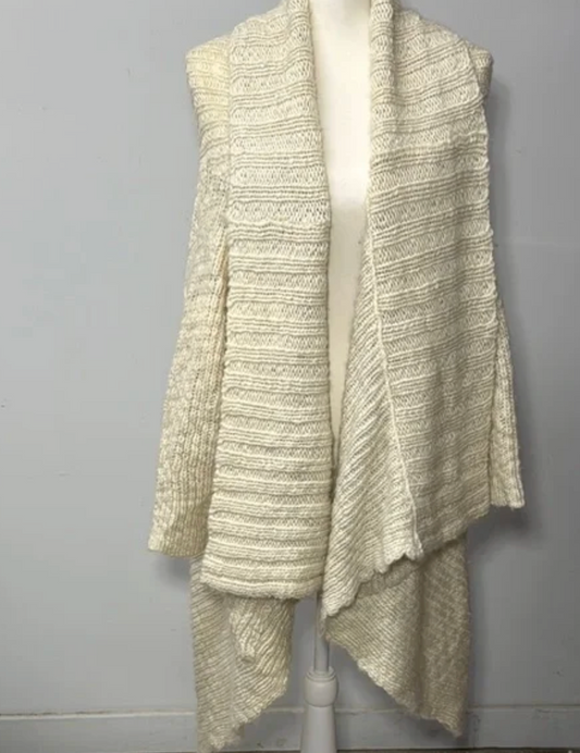 Abercrombie & Fitch Cream Ribbed Knit Oversized Shrug Sweater (XS/S)